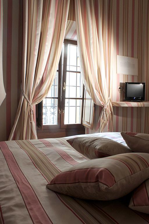 Palazzo Antica Via Appia Bed & Breakfast Bitonto Phòng bức ảnh